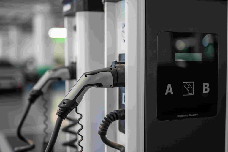 Infraestructura de Carga: Claves para una Gestión Eficiente de Flotas Eléctricas